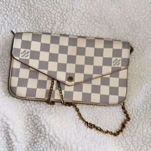 Authentic Louis Vuitton Pochette Félicie in Damier Azur canvas